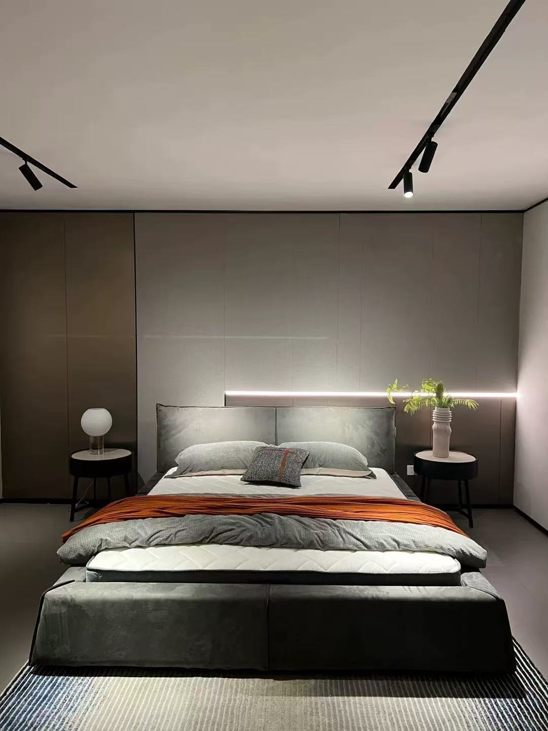 Paris Bed